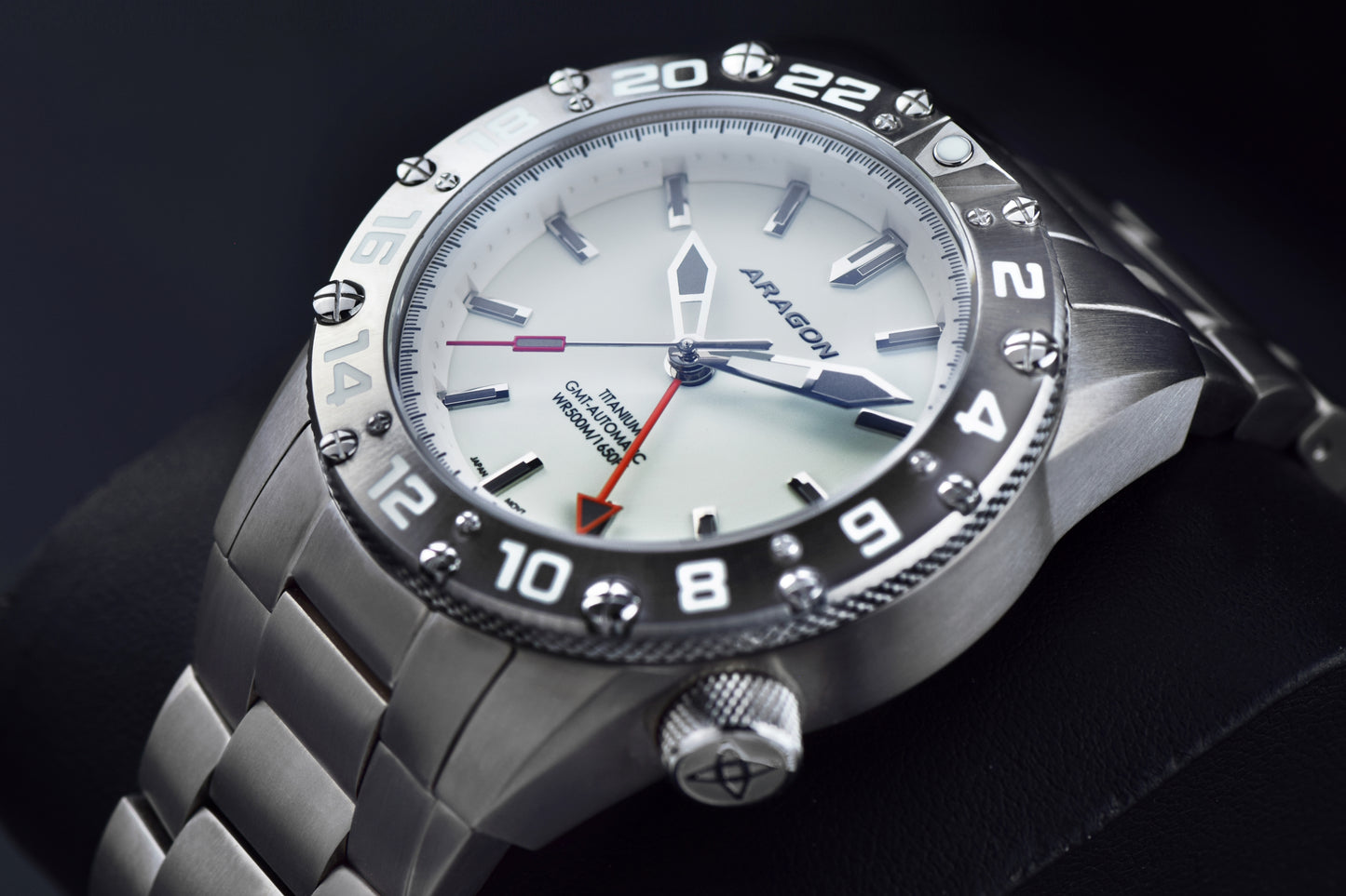 Enforcer TI GMT 9075 44MM