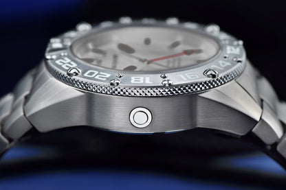 Enforcer TI GMT 9075 44MM